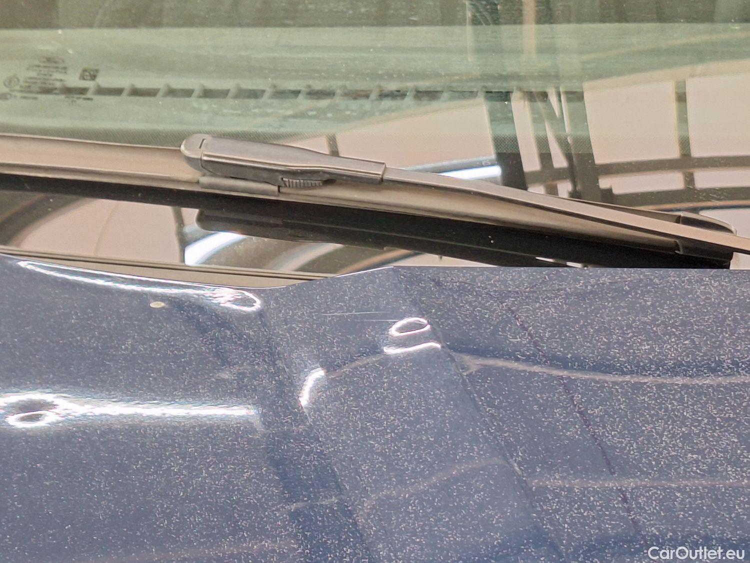  Ford  Kuga Ford,  '19, Ford  2.5i PHEV Aut. 165kW Titanium 5d #74