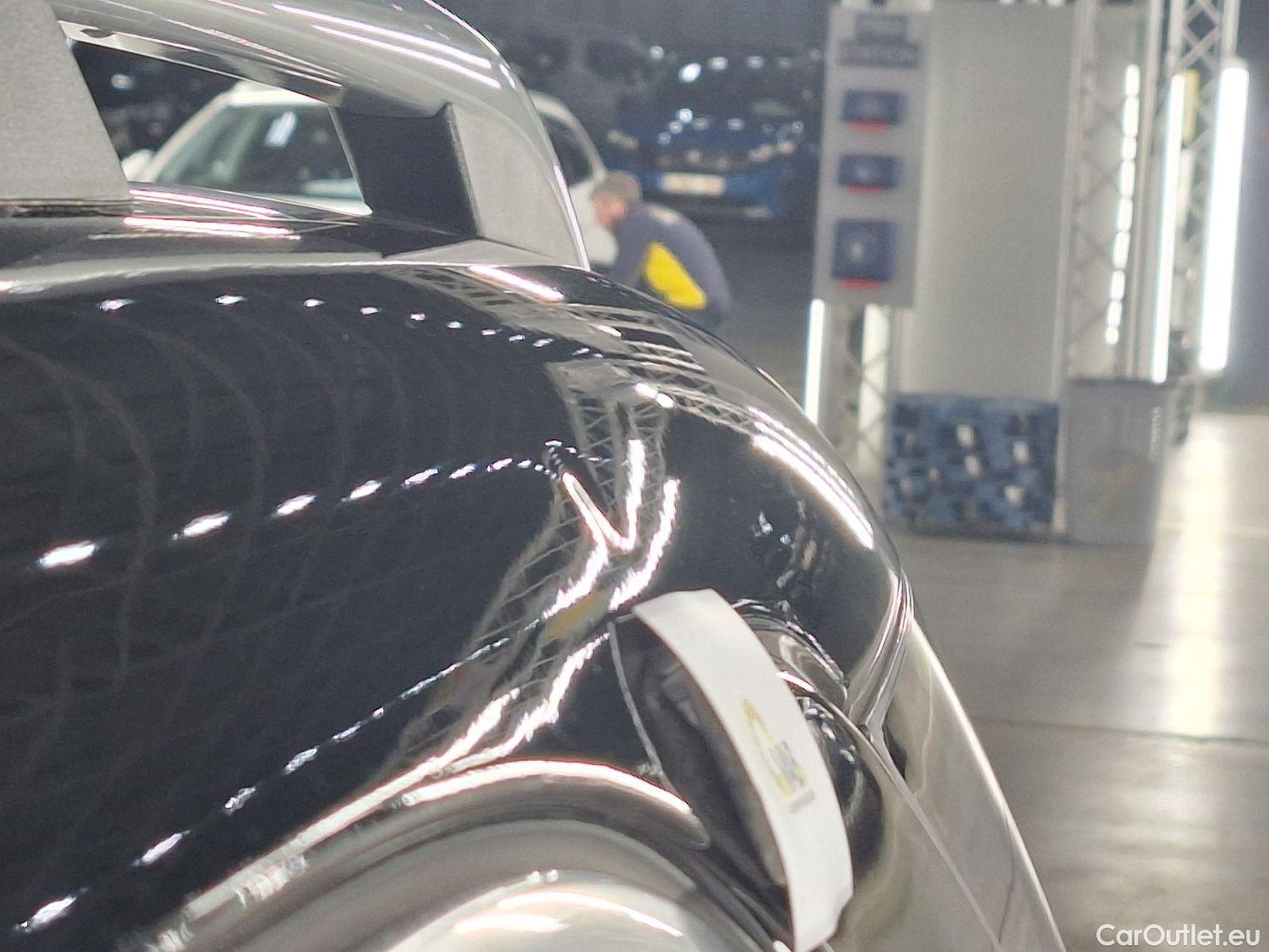  Mercedes  G-Klasee Mercedes, GLE '18 PHEV, Mercedes-Benz GLE GLE 350 de 4MATIC 5d #30