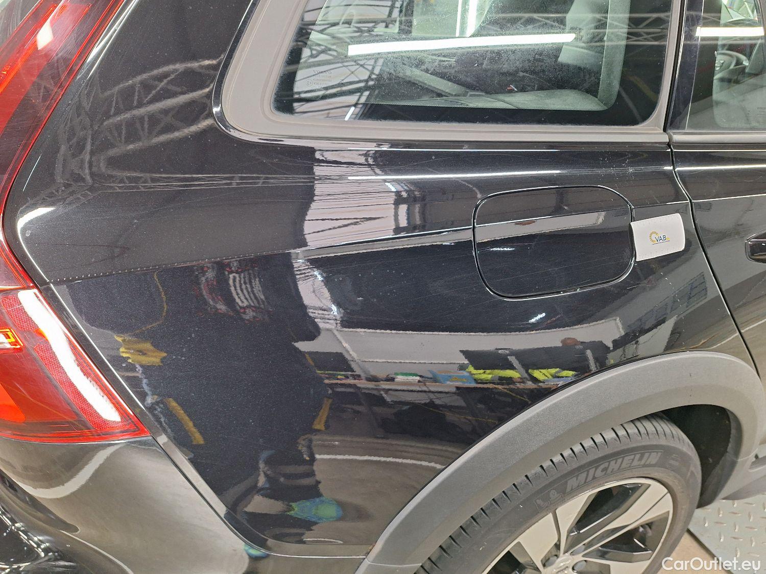  Volvo  V60 Volvo,  '18, Volvo  Cross Country B4 4x4 Geartronic Cross Co #45