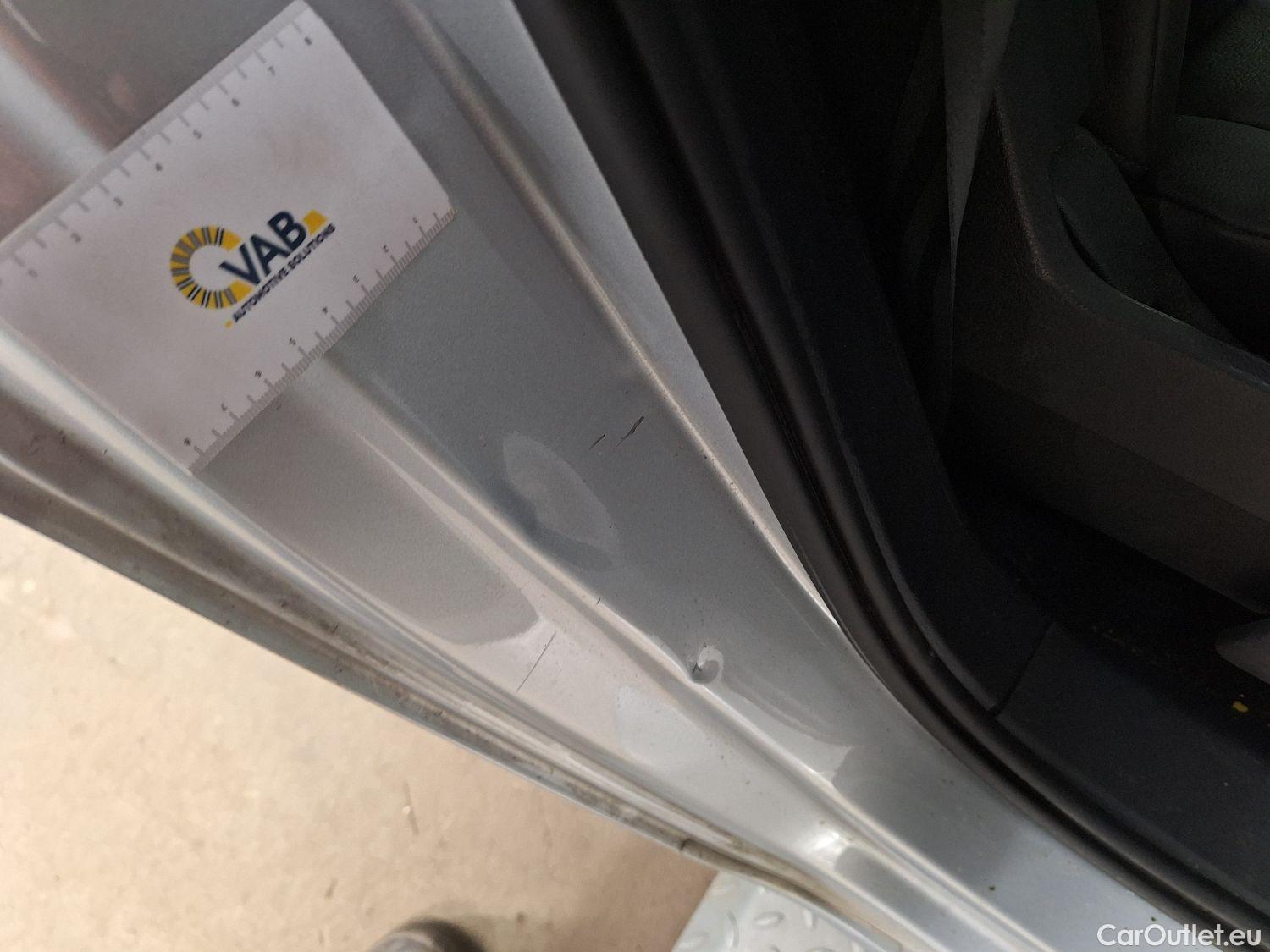  Volkswagen  Touran VW,  '15, Volkswagen  2.0 TDi 110kW Highline DSG 5d 7pl #14