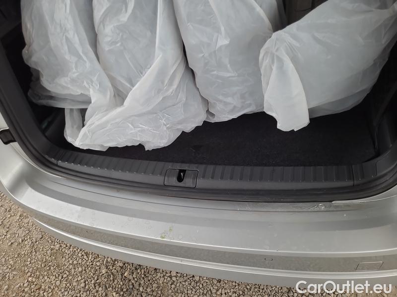  Skoda  Octavia  Combi (NX3)(2020) Oct.Combi 2.0TDI 85 Style AT #12