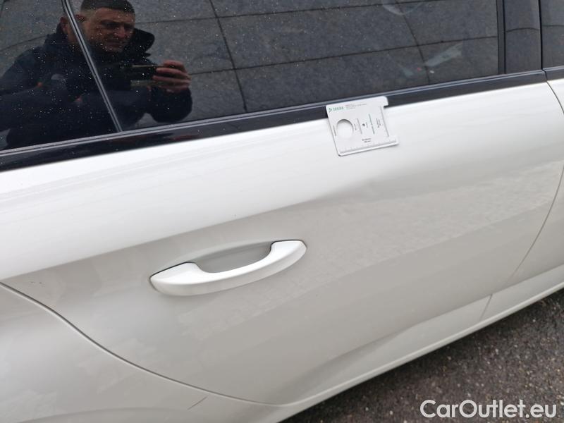  Peugeot  308 -SW  (P5) (2021)  SW 1.2PT 130 Allure P.AT #22