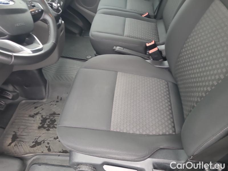  Ford  Transit Custom-LCV (TTU) (2023) Tr.Cu.2.0TDCi 96 300 Tr L1 4d #8