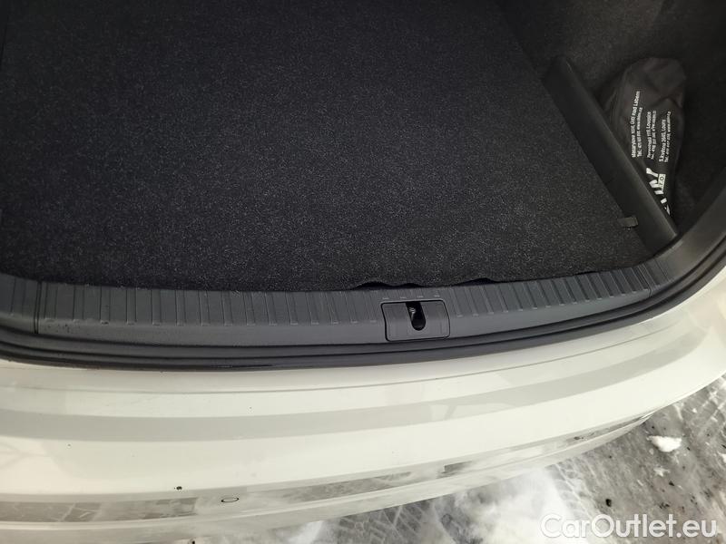  Skoda  Octavia  Combi (NX3)(2020) Oct.Co1.5TSI CNG 130 Ambit AT #11