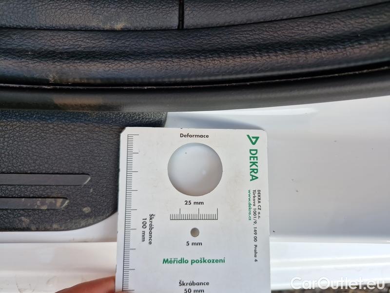  Hyundai  i30   cw (PD)(2017->)  1.5T-GDI 118 Family Smart #7