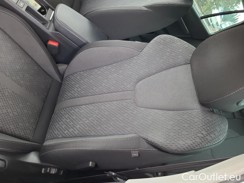  Skoda  Octavia  Combi (NX3)(2020) Oct.Combi 2.0TDI 85 Style AT #8