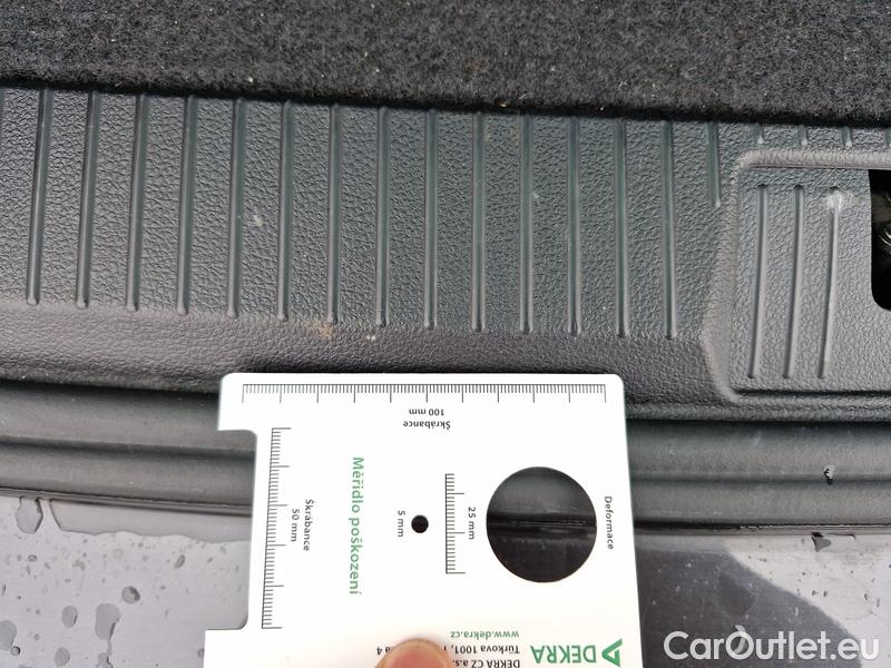  Volkswagen  Passat  Variant (CB5) (2019) Pas.Var.2.0TDI 110 Elegance AT #18