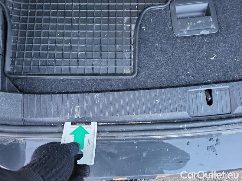  Volkswagen  Passat  Variant (CB5) (2019) Pas.Var.2.0TDI 110 Elegance #17