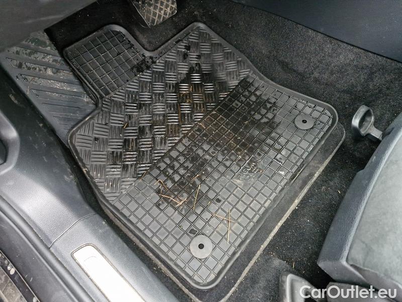  Volkswagen  Passat  Variant (CB5) (2019) Pas.Var.2.0TDI 110 Elegance AT #14