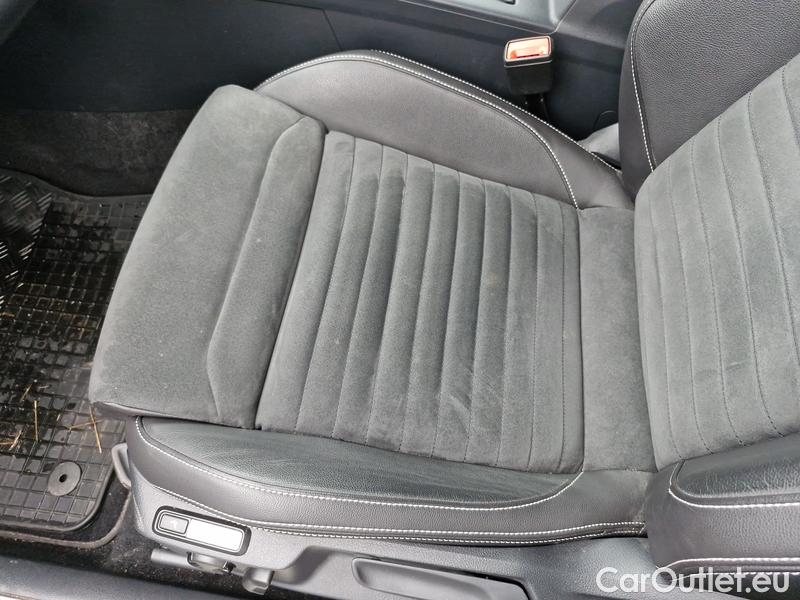  Volkswagen  Passat  Variant (CB5) (2019) Pas.Var.2.0TDI 110 Elegance AT #9