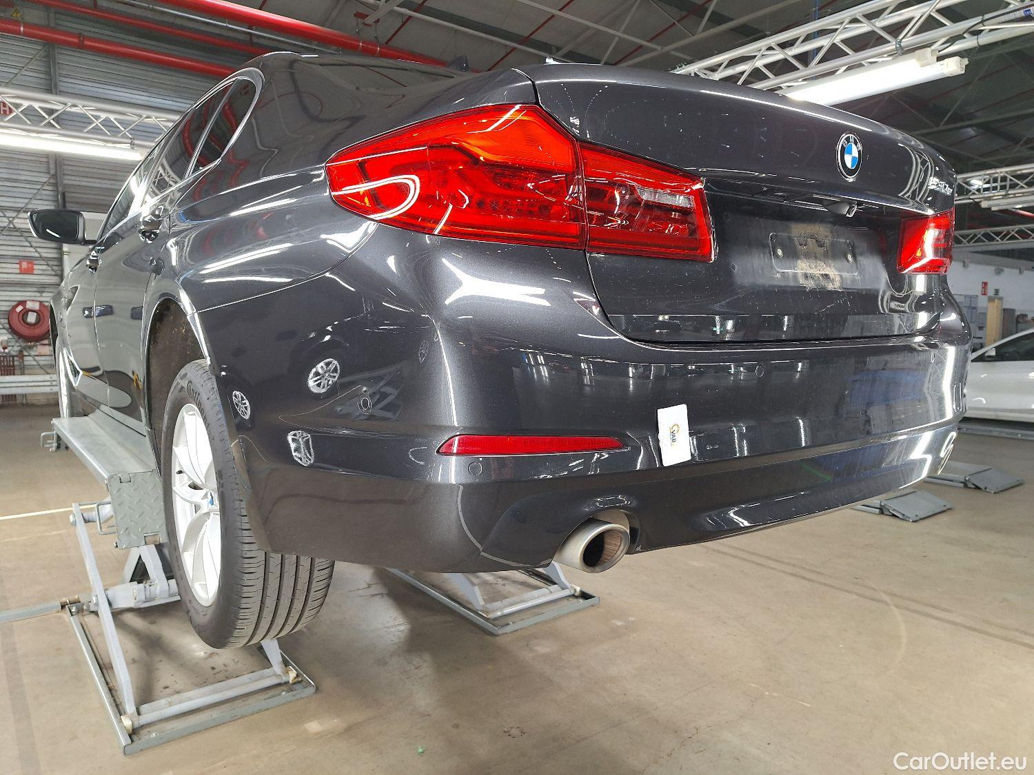  Bmw  Serie 5 BMW, 5-serie '16, BMW 5 Reeks Berline 530e 170kW 4d #19