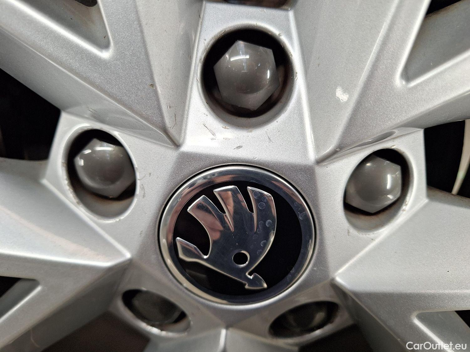  Skoda  Octavia Skoda,  Combi '20, Skoda  Combi 2.0 CRTDI 85kW Clever+ 5d #9