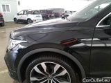  Volkswagen  Tiguan VOLKSWAGEN  / 2020 / 5P / SUV 2.0 TDI SCR 110KWR-LINE DSG #75