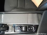  Volvo  XC60 VOLVO  / 2017 / 5P / SUV B4 AWD GEARTR. BUSINESS PLUS #245
