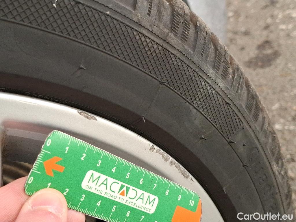  Audi  A4 AUDI  Avant / 2019 / 5P / Break 30 TDI 136 S tronic Business line #27