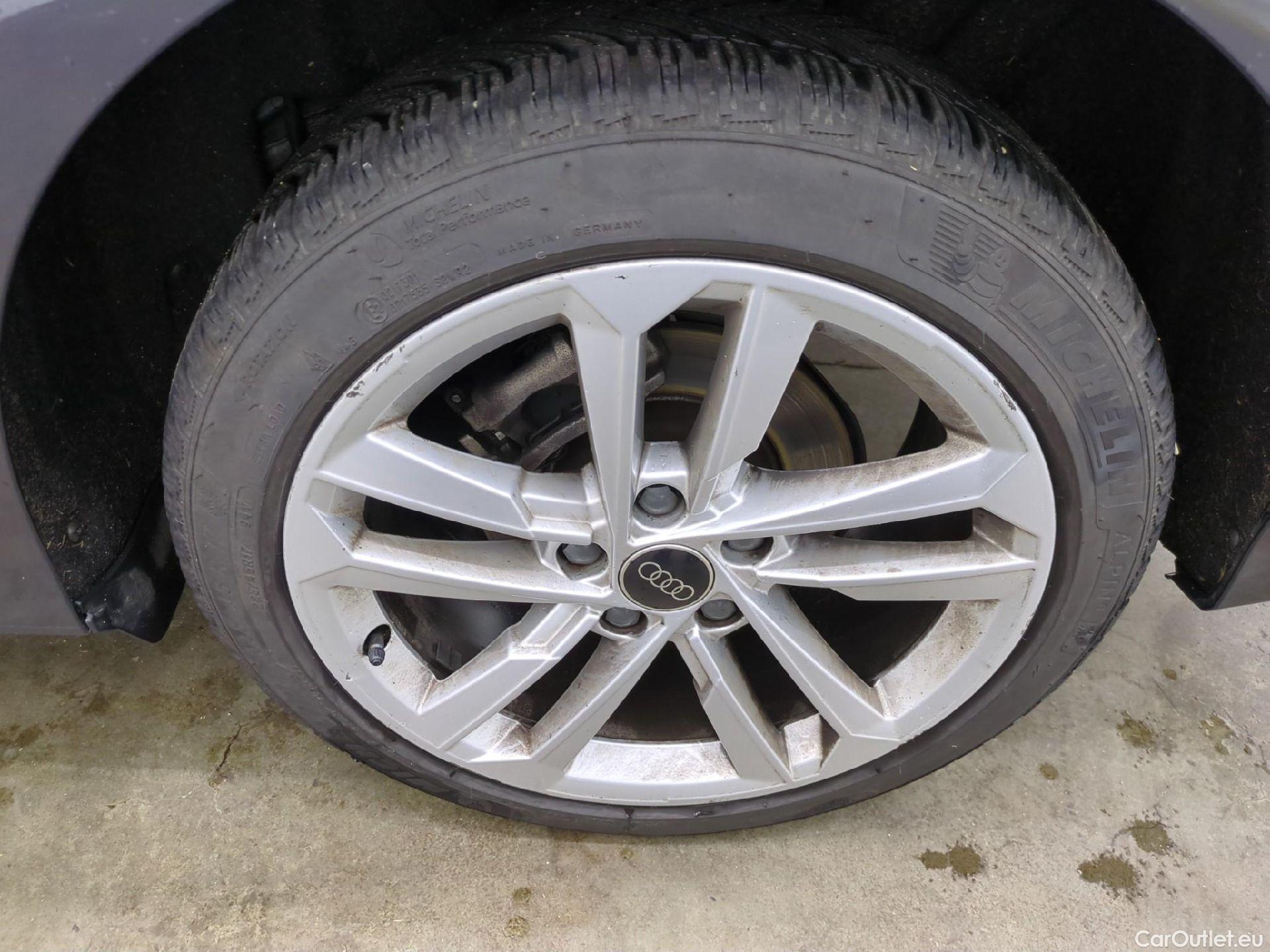  Audi  A3  Berline 30 TDI Business Line 2.0 TDI 115CV BVA7 E6d #11