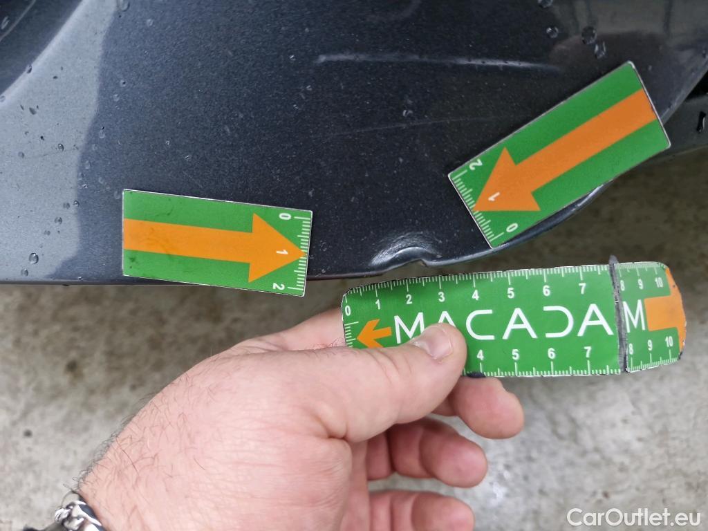  Bmw  Serie 1 Série 1 Berline 118 d Lounge 2.0 150CV BVA8 E6dT #2