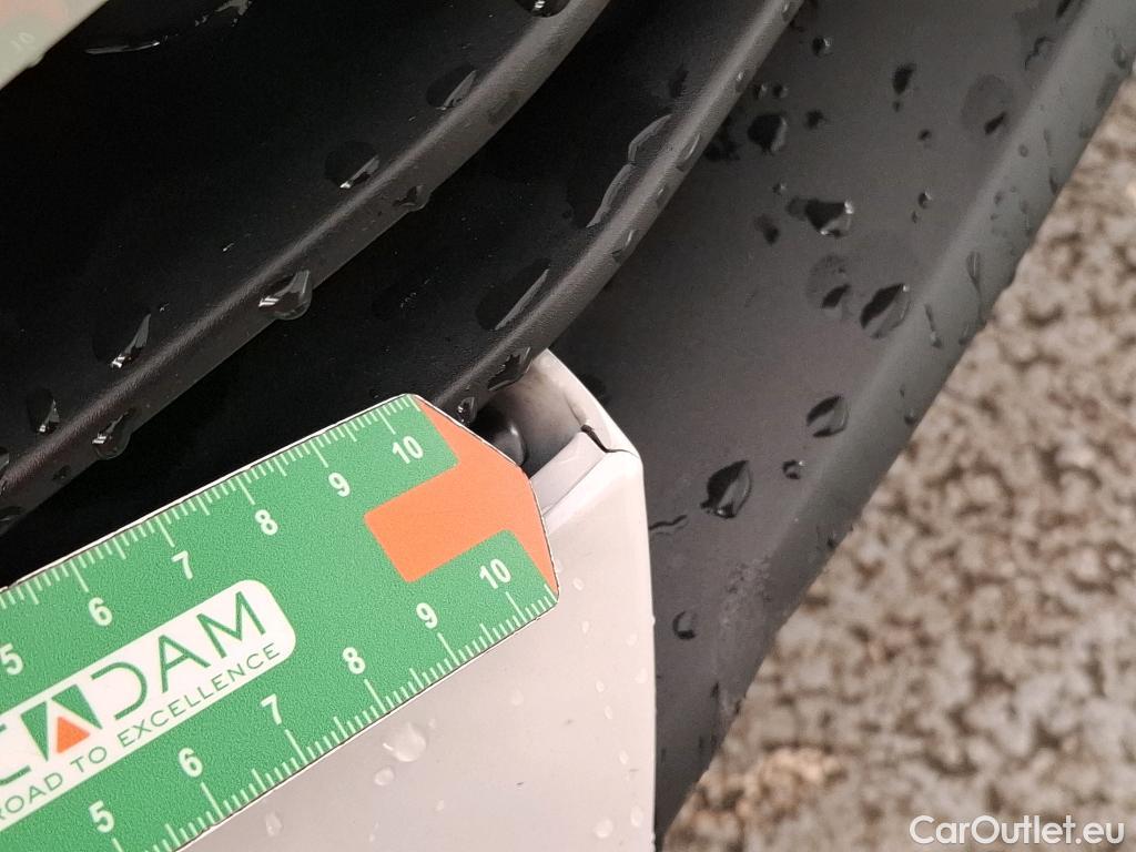  Bmw  Serie 1 BMW Série 1 / 2019 / 5P / Berline 116i DKG7 Business Design #5