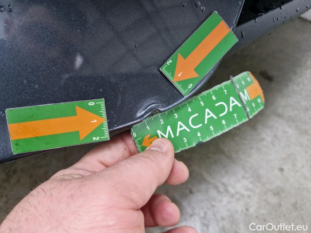  Bmw  Serie 1 Série 1 Berline 118 d Lounge 2.0 150CV BVA8 E6dT #1