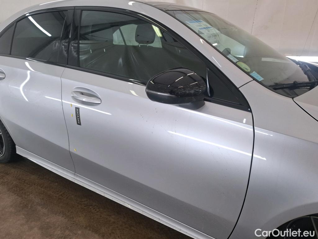  Mercedes  A-Klasse MERCEDES-BENZ Classe A Berline / 2018 / 4P / Berline A 200 d AMG Line 8G-DCT #25