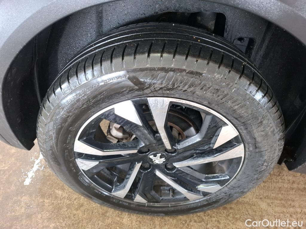  Peugeot  2008  Allure Business 1.5 HDi 110CV BVM6 E6d #24