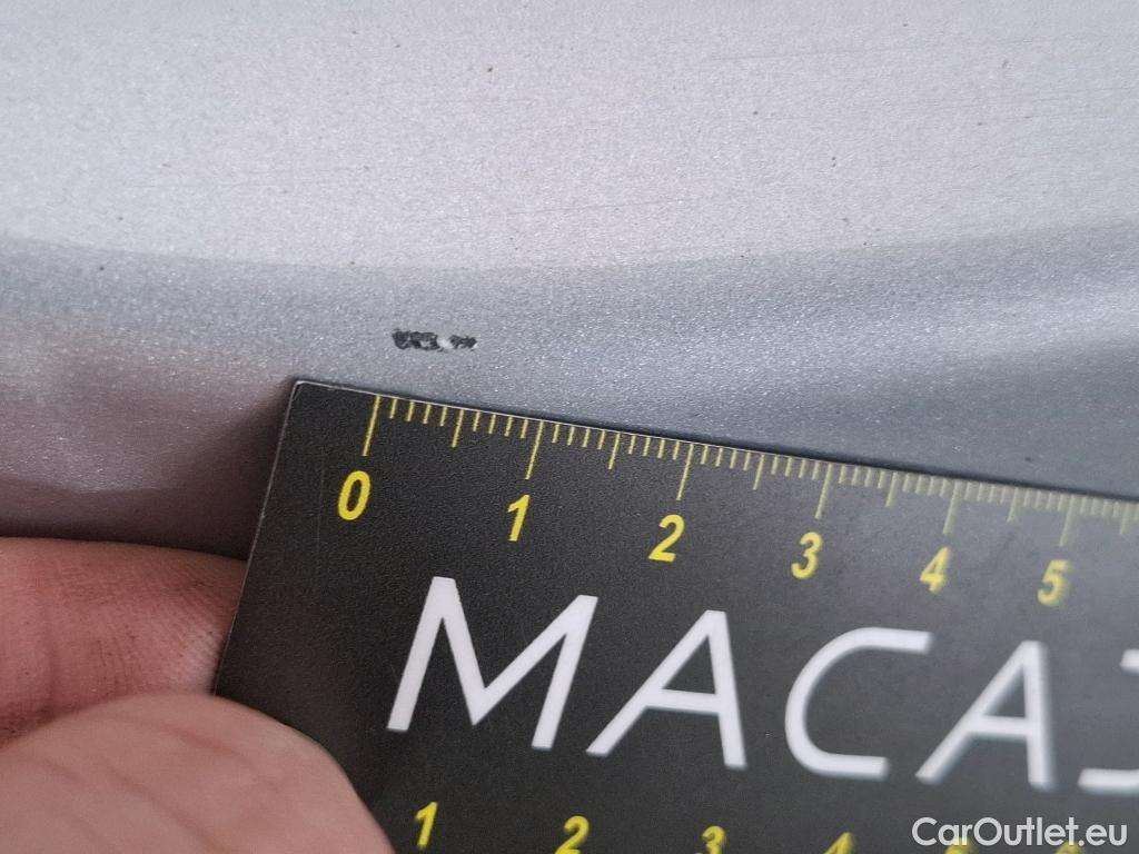  Mercedes  A-Klasse MERCEDES-BENZ Classe A Berline / 2018 / 4P / Berline A 200 d AMG Line 8G-DCT #38