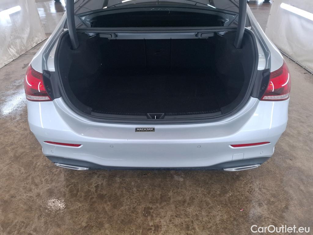  Mercedes  A-Klasse MERCEDES-BENZ Classe A Berline / 2018 / 4P / Berline A 200 d AMG Line 8G-DCT #36