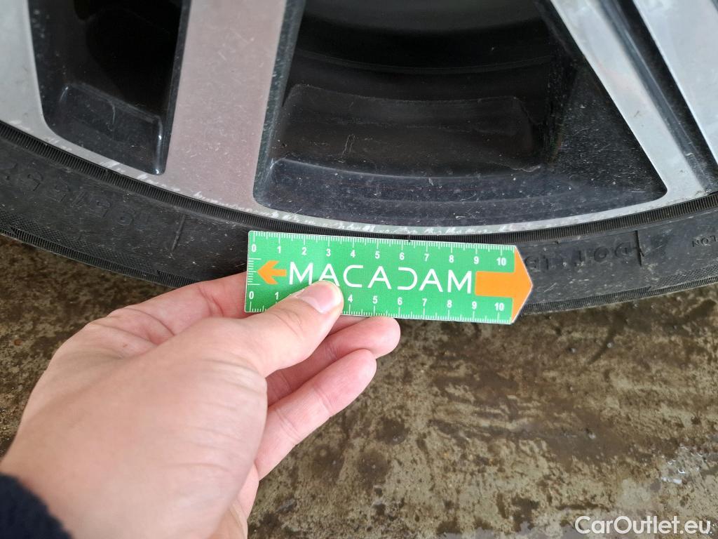  Peugeot  208  Allure Business 1.2 PureTech 100CV BVM6 E6d #16