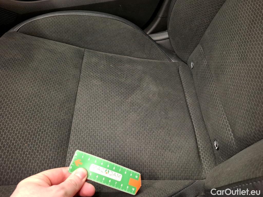  Renault  Clio RENAULT  / 2019 / 5P / Berline Intens TCe 100 - 20 #11