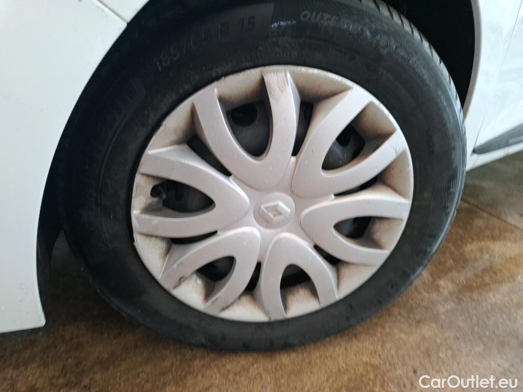  Renault  Clio  IV Air MediaNav 1.5 dCi 75CV BVM5 E6 #27