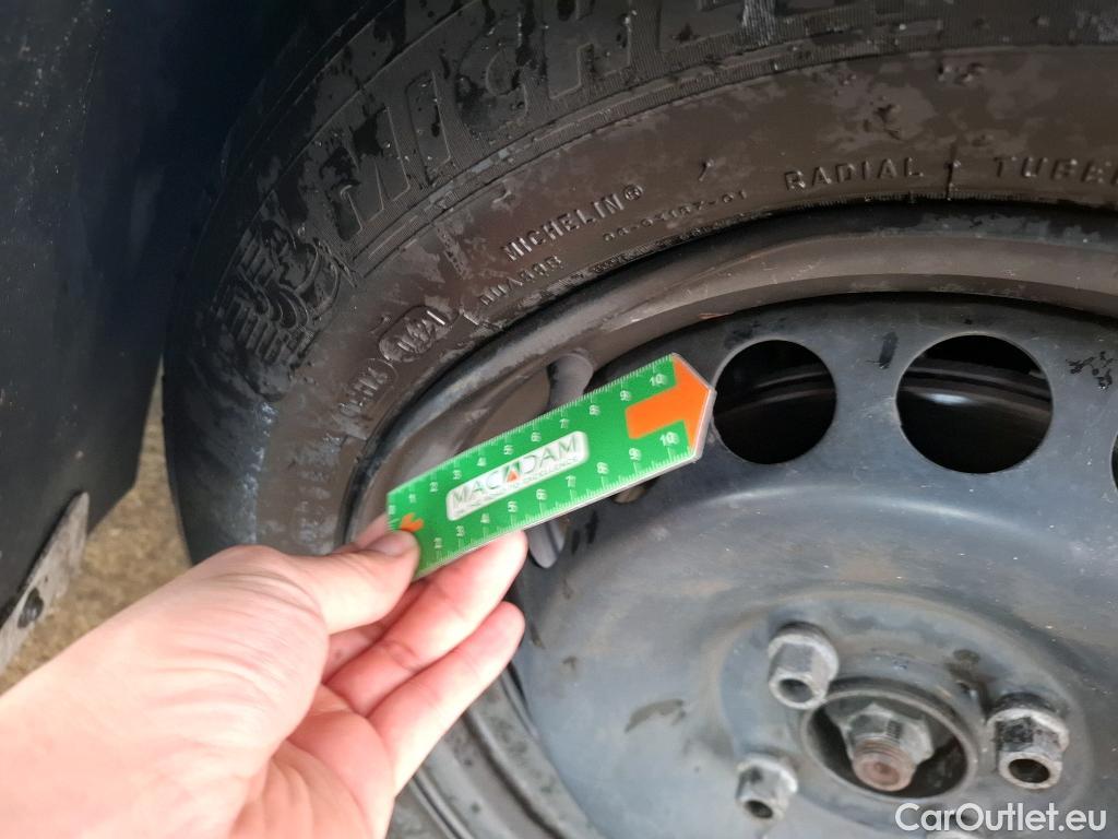  Renault  Clio  IV Air MediaNav 1.5 dCi 75CV BVM5 E6 #22