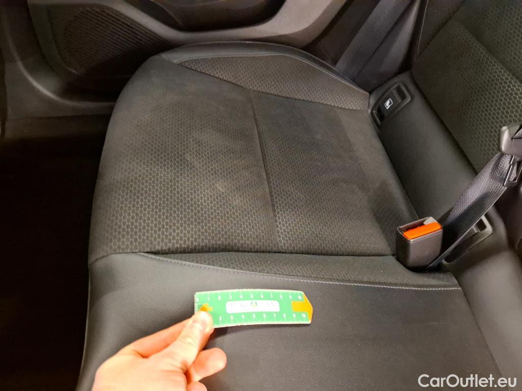  Renault  Clio RENAULT  / 2019 / 5P / Berline Intens TCe 100 - 20 #12