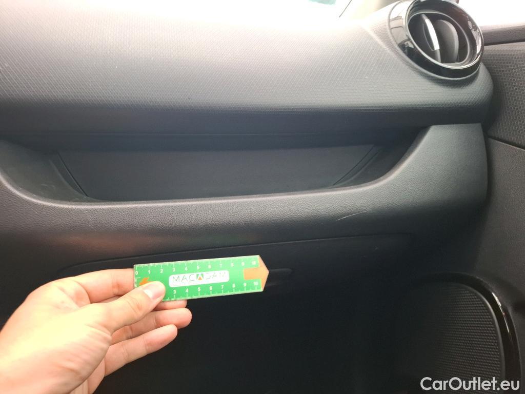  Renault  Clio  IV Air MediaNav 1.5 dCi 75CV BVM5 E6 #12