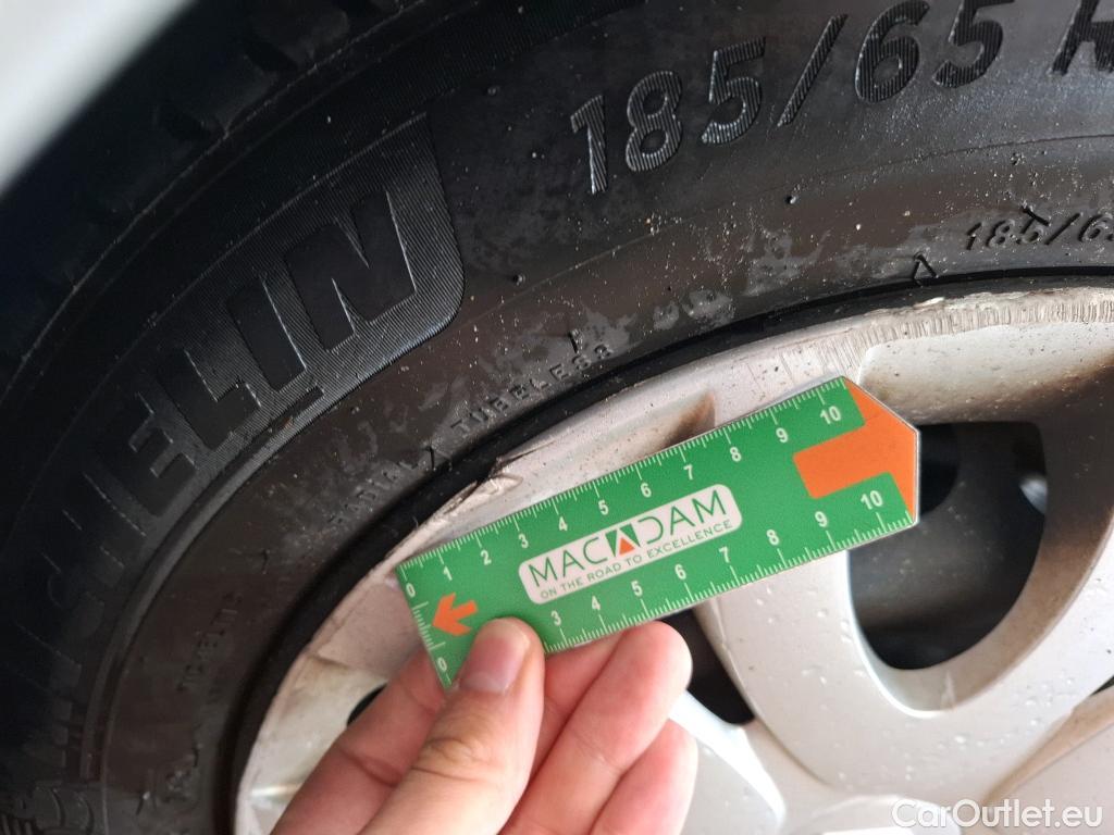  Renault  Clio  IV Air MediaNav 1.5 dCi 75CV BVM5 E6 #28