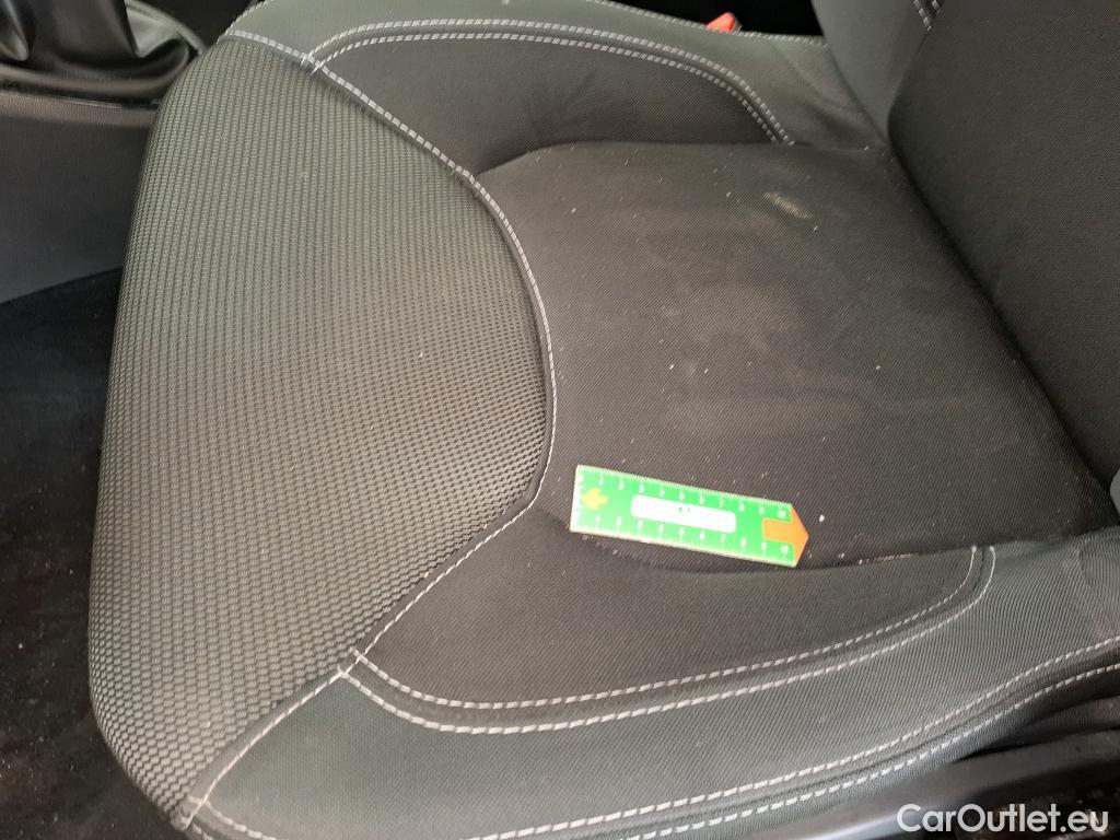  Renault  Clio  IV Air MediaNav 1.5 dCi 75CV BVM5 E6 #30