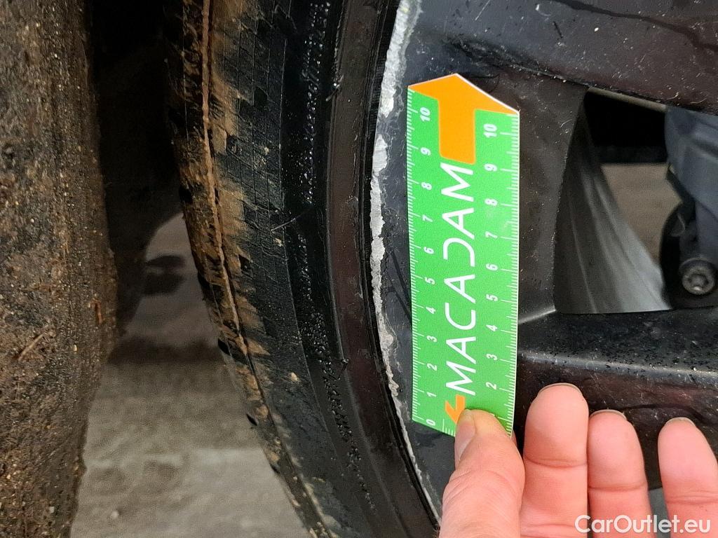  Tesla  Model Y TESLA  / 2020 / 5P / SUV Long Range Dual Motor AWD #45