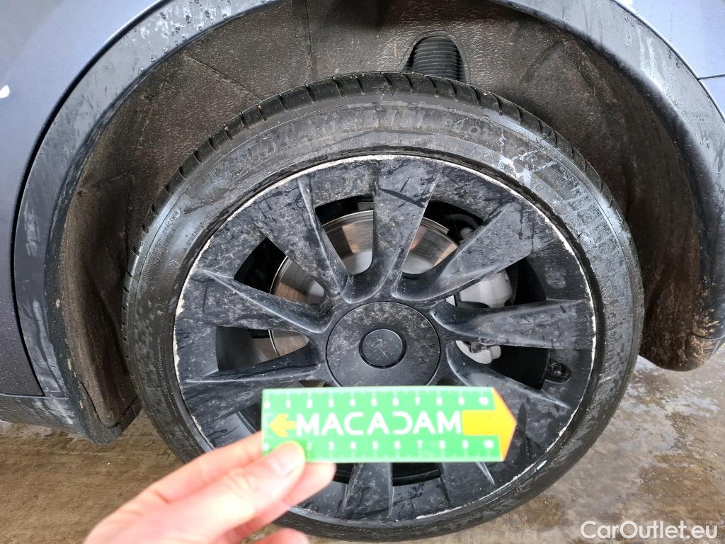  Tesla  Model Y TESLA  / 2020 / 5P / SUV Long Range Dual Motor AWD #3