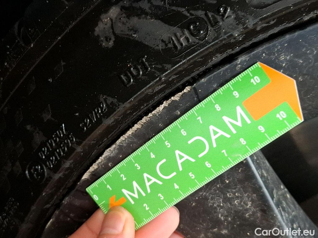  Tesla  Model Y TESLA  / 2020 / 5P / SUV Long Range Dual Motor AWD #10