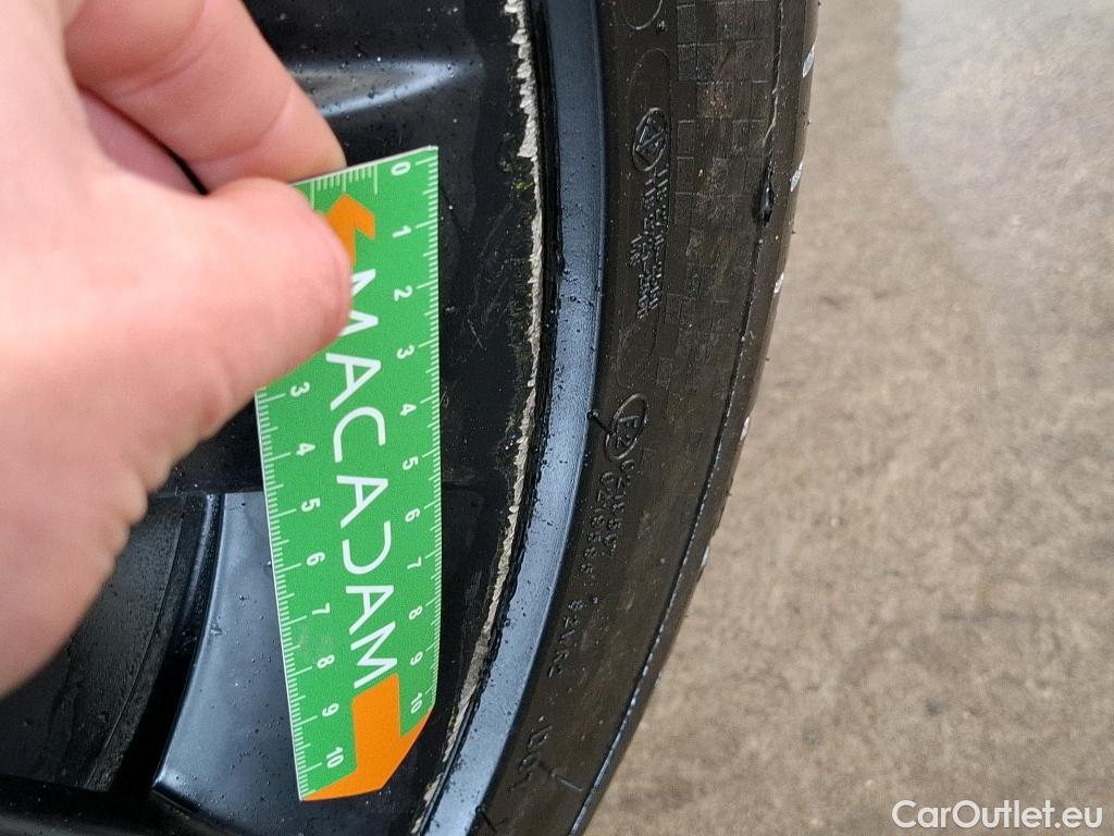  Tesla  Model Y TESLA  / 2020 / 5P / SUV Long Range Dual Motor AWD #42