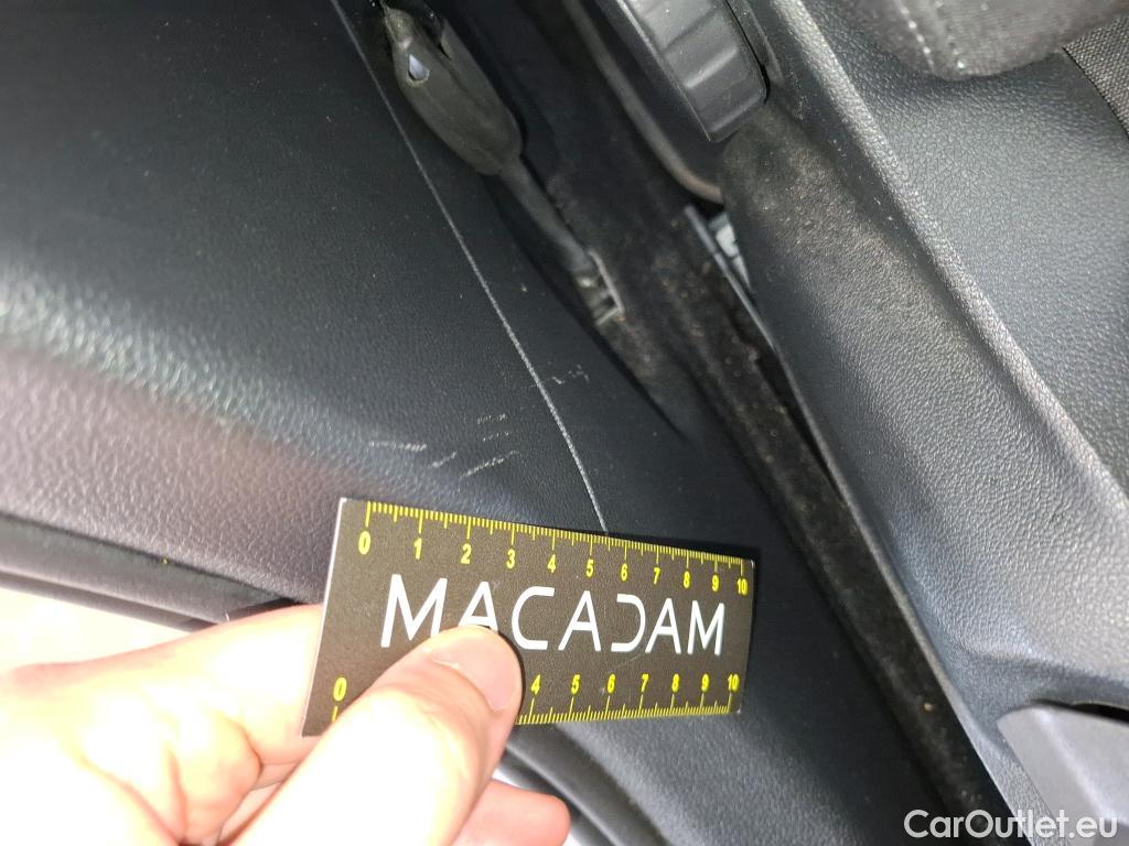  Volkswagen  Golf  VOLKSWAGEN / 2020 / 5P / Berline 1.0 TSI OPF 110 LIFE BUSINESS #17