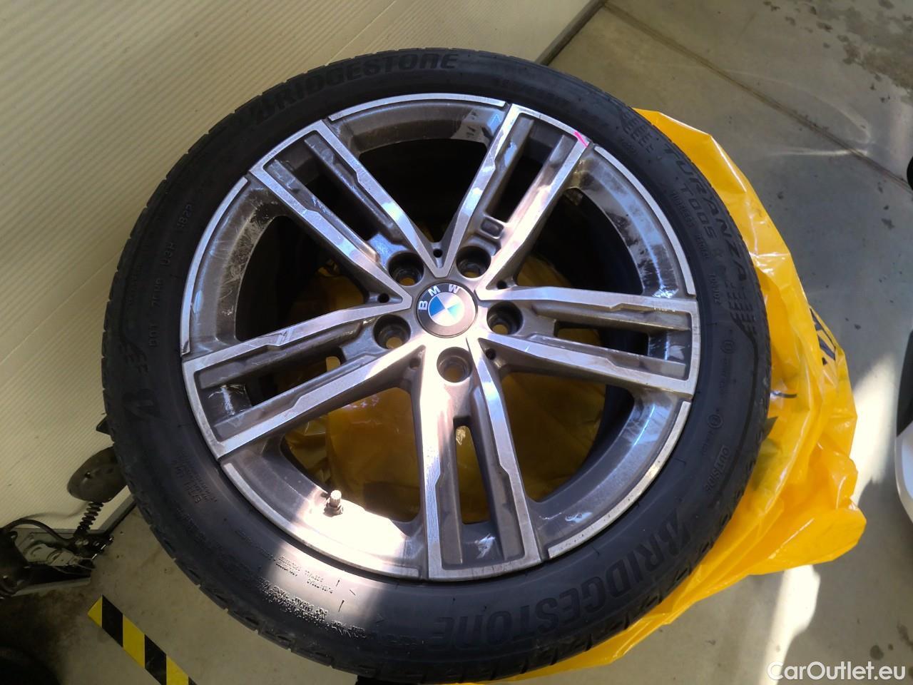  Bmw  Serie 1 118i Aut #2