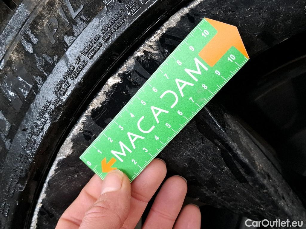  Tesla  Model Y TESLA  / 2020 / 5P / SUV Long Range Dual Motor AWD #36