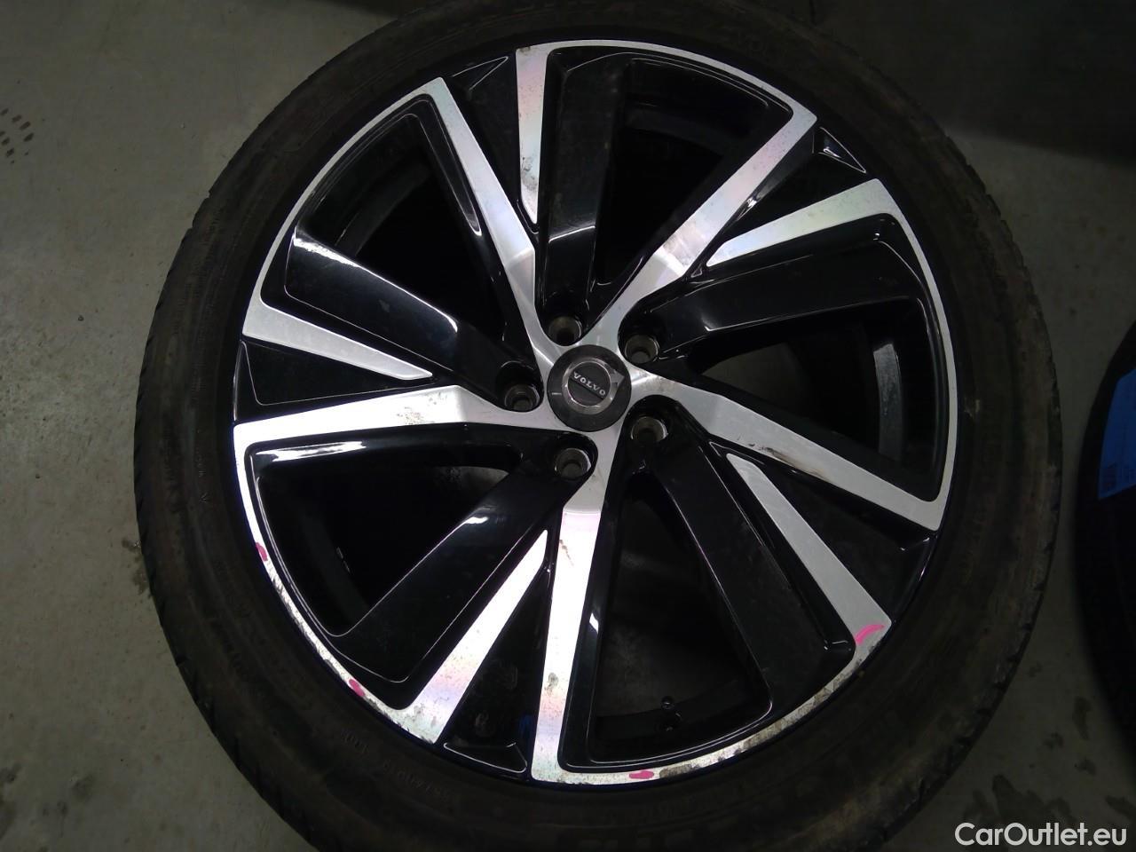  Volvo  V90  T8 R-Design Rech. AWD Aut #1