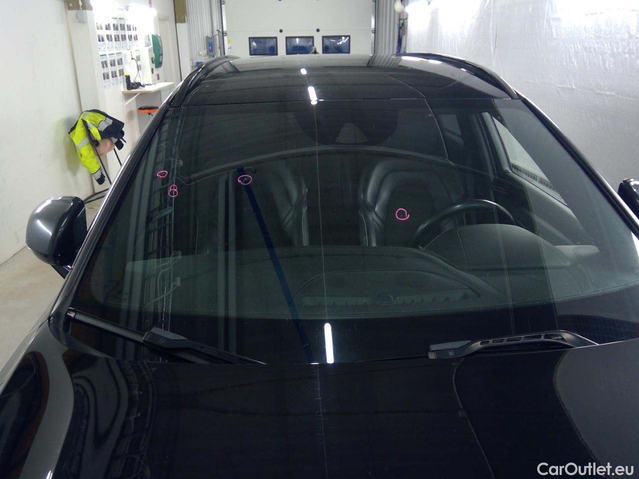  Volvo  V90  T8 R-Design Rech. AWD Aut #52