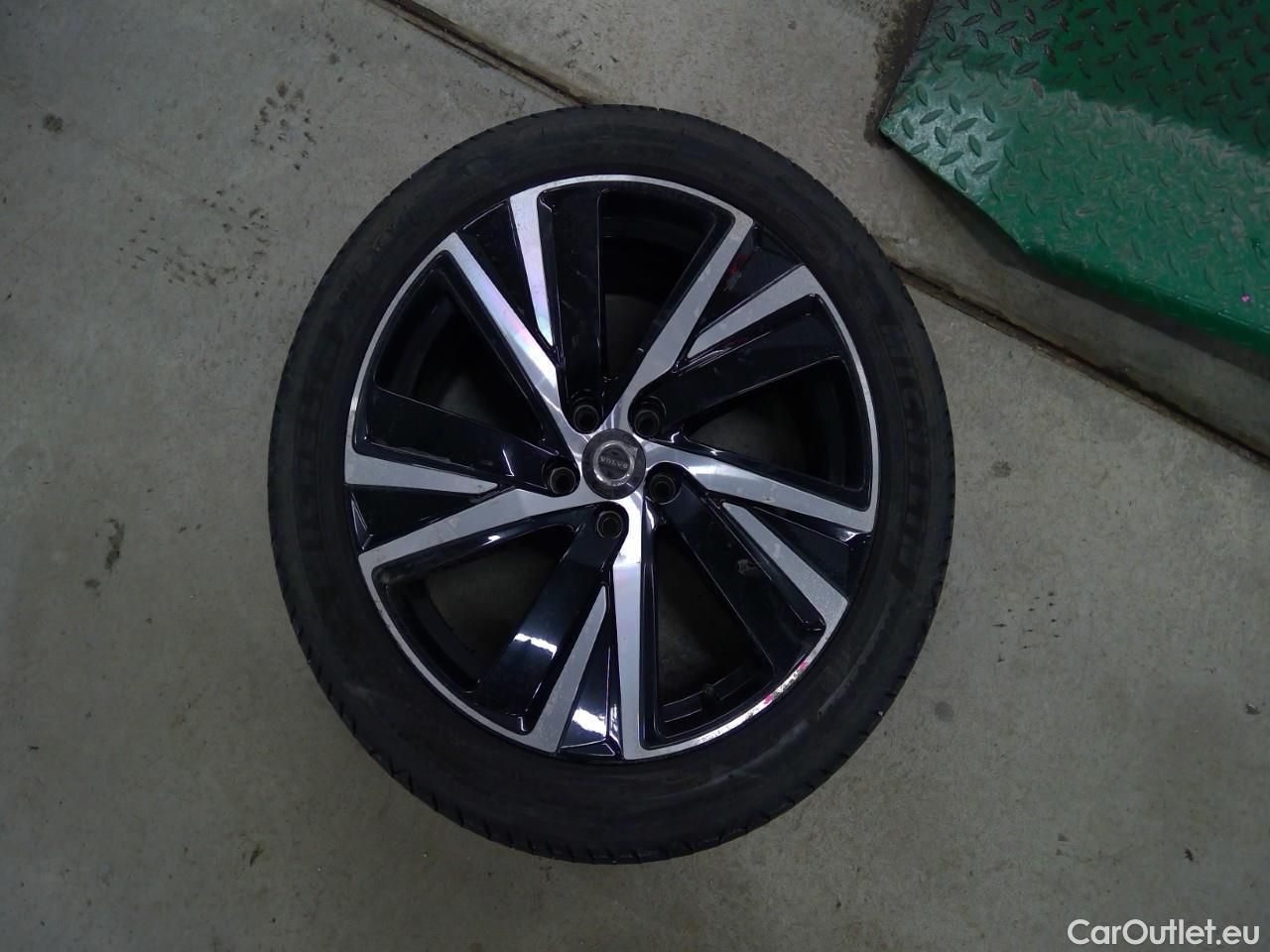  Volvo  V90  T8 R-Design Rech. AWD Aut #8