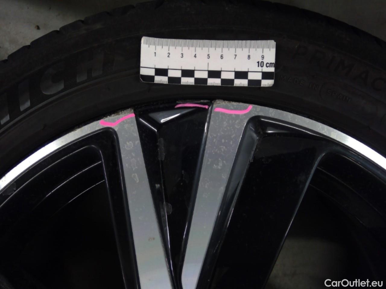  Volvo  V90  T8 R-Design Rech. AWD Aut #7