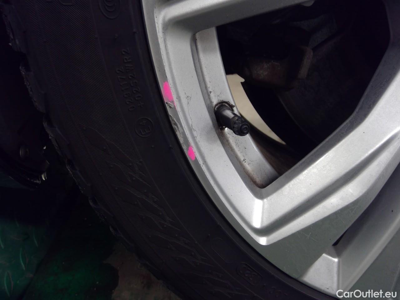  Volvo  V90  T8 R-Design Rech. AWD Aut #15