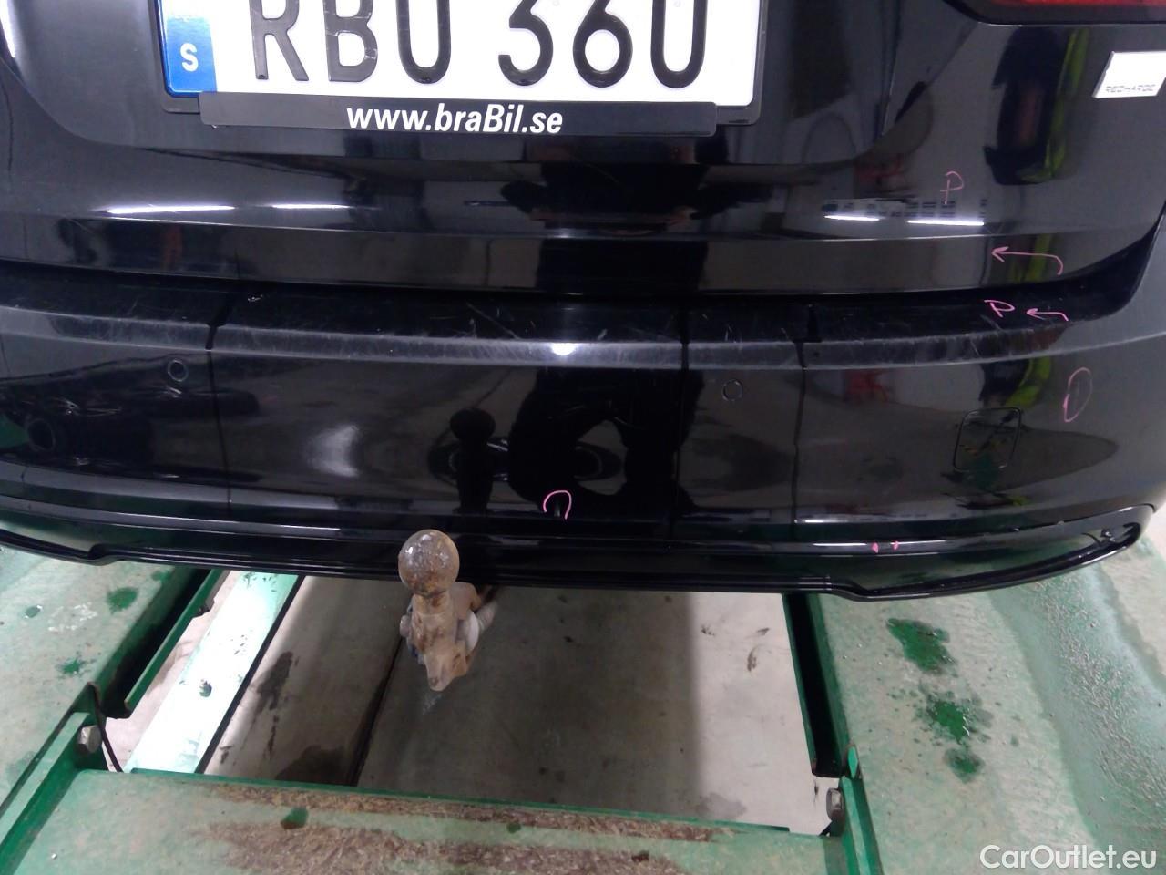  Volvo  V90  T8 R-Design Rech. AWD Aut #35