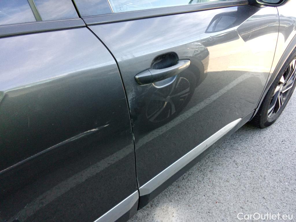  Peugeot  2008 PEUGEOT  / 2019 / 5P / todoterreno Allure Pack BlueHDI 81kW (110CV) (AC) #14