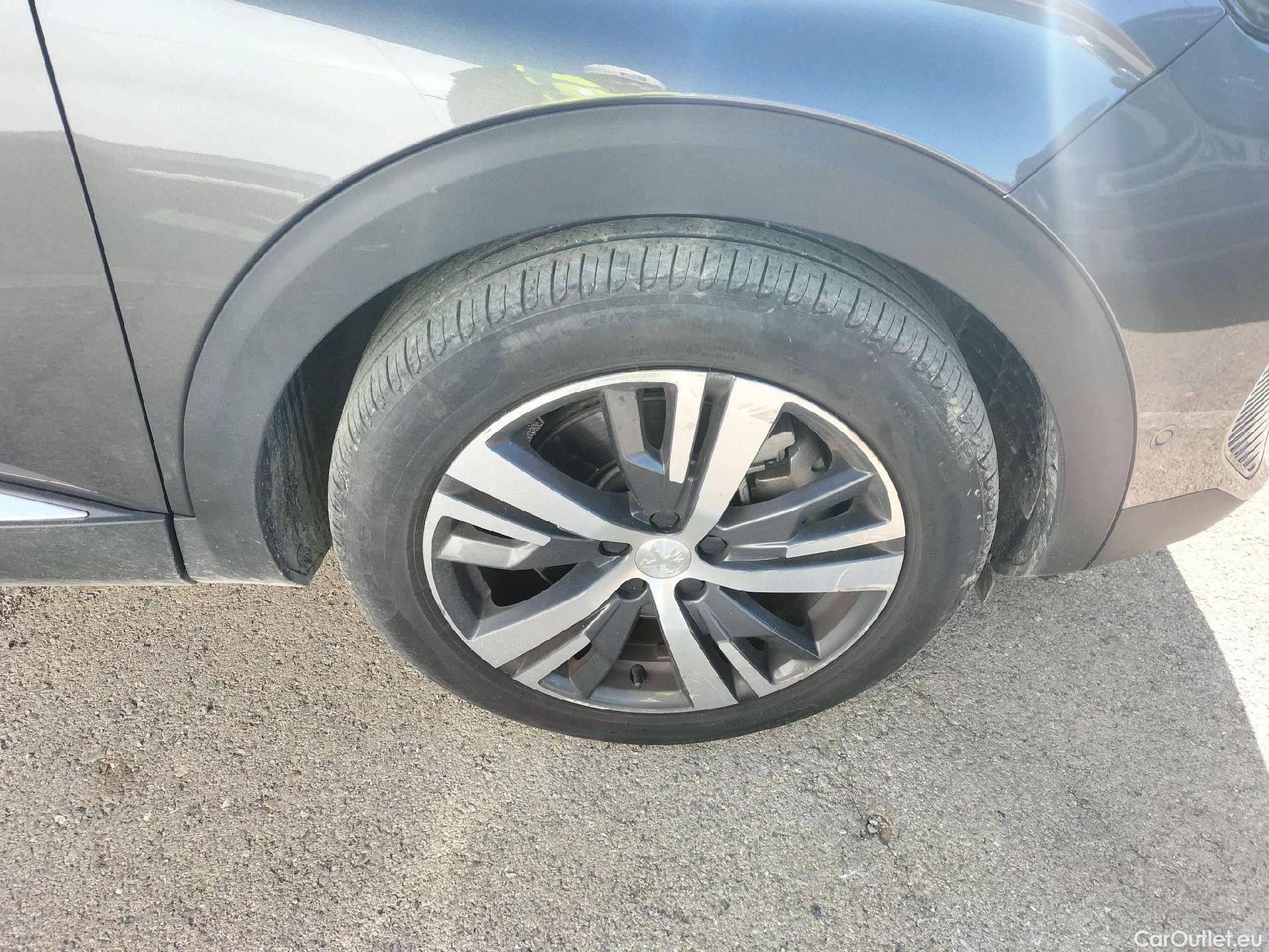  Peugeot  3008 PEUGEOT  Hybrid / 2020 / 5P / todoterreno 225 e-EAT8 Allure (AC2) #3